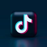 Sumber: Unsplash by Alexander Shatov